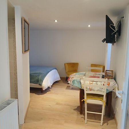 Appartement Le Lys à Saintes Extérieur photo
